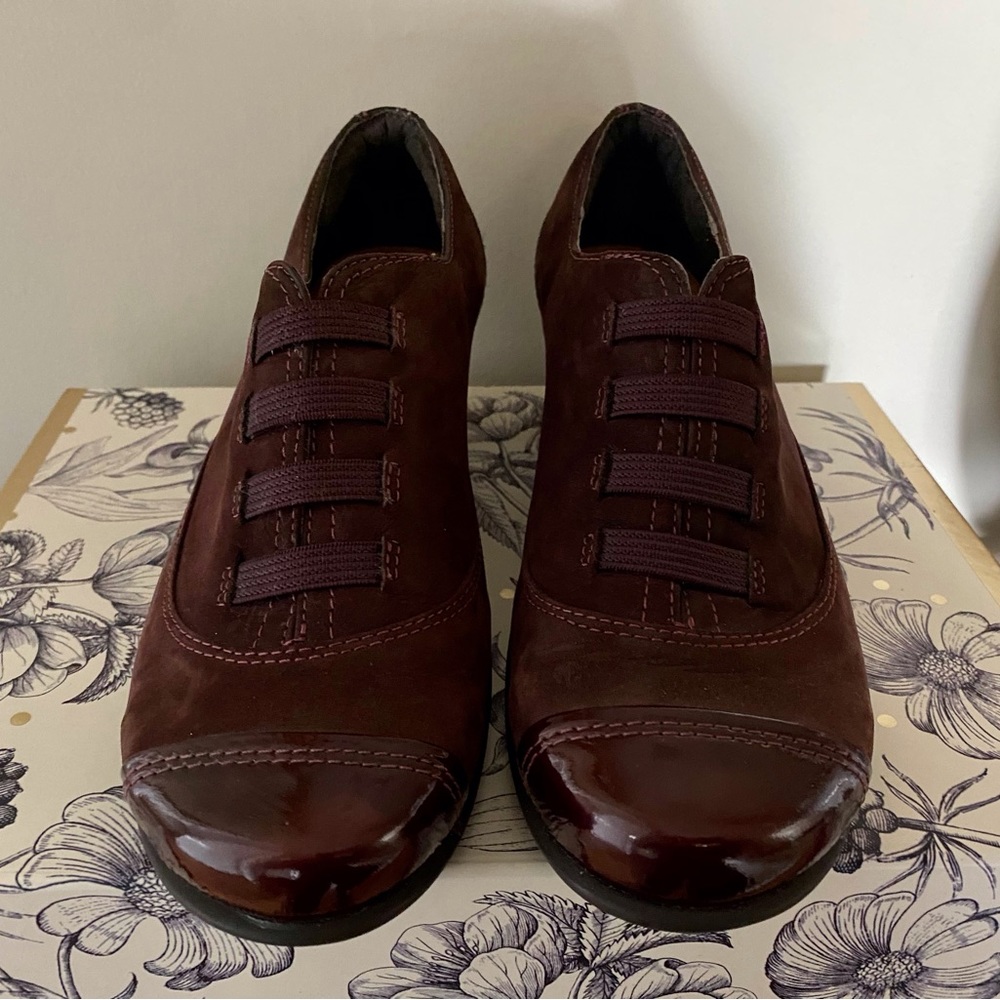 NAOT SHOES